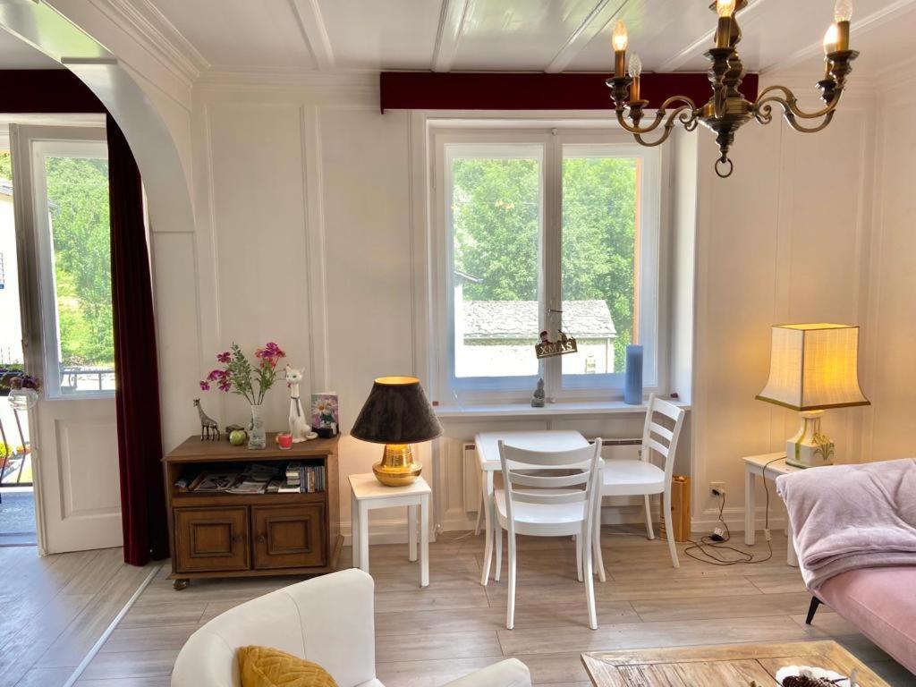 Chasa Sassalbo Bed & Breakfast Poschiavo Exterior foto